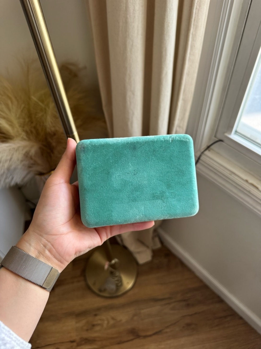 Vintage Floral Fabric Covered Travel Jewelry Hard Case Clam Shell with Mirror - Picture 5 of 10